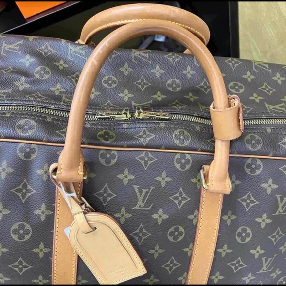 Authentic Vintage Louis Vuitton Monogram Sirius 70 Soft Suitcase - Picture 3 of 8